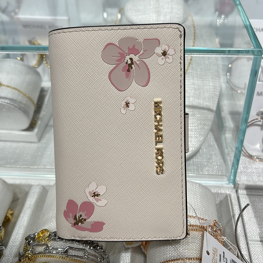 Michael Kors Jet Set Medium Floral Embellished Signature Logo Bi-Fold Wallet NWT - Picture 8 of 16